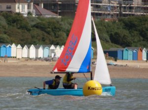 Owen and Francesca cut round the Kingscliff buoy
