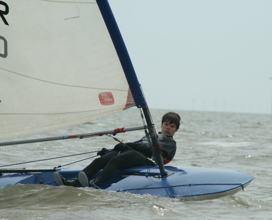 Driving a Topper upwind