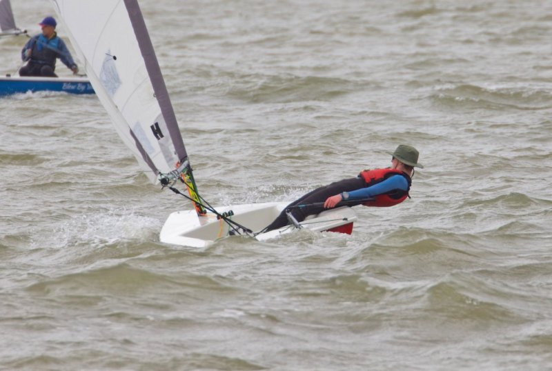 Gunfleet's Finley Taylor giving it his all (picture - Colin Waddell)