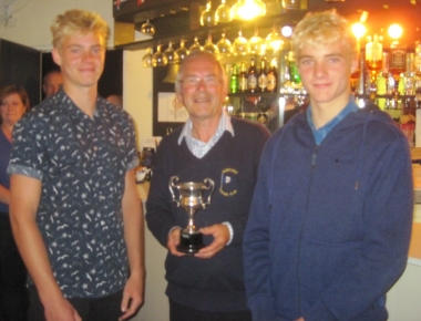 Ross and Caleb Aylen receiving the 405 Trophy