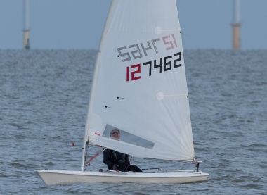 Mainsheet block to block as Robert Mitchell beats back to the finish line