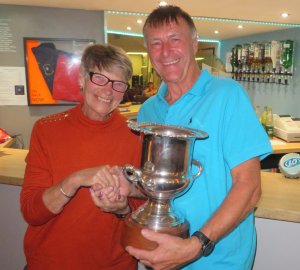 Elaine Dye presents John Tappenden with the Ken Dye Cup in memory of her late husband
