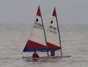 Cadets Belle Hart and Finley Taylor desperately trying to make the Cadet Winter Series start in their Toppers