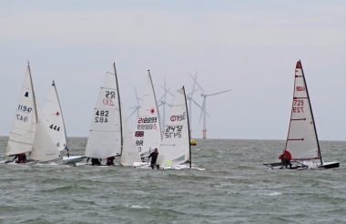 John Heath pulls away, in his Blaze, at the start