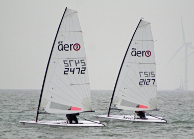 Brian Allen holds off Tim Dye, both in RS Aeros