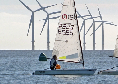 Dave Ingle passes the Outer Distance Mark in his RS Aero