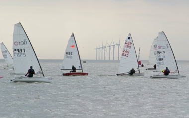 The race gets underway with Ken Potts leading