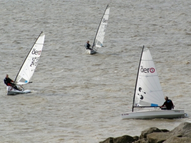 I saw three Aeros