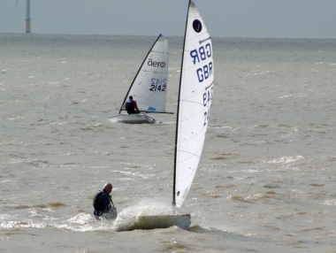 Simon Clarke blasts through the waves in his Europe