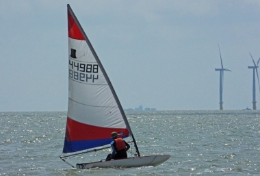 Finley Taylor back on the water in his Topper, after some gear failure