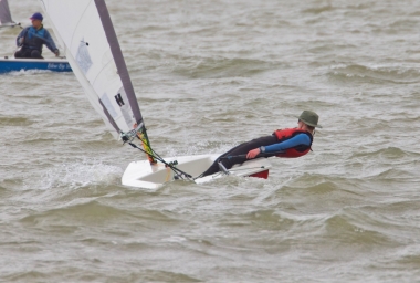 Gunfleet's Finley Taylor giving it his all (picture - Colin Waddell)