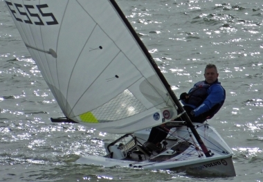 Dave Ingle cuts through the water