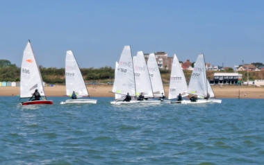 The leading boats at the start of the race for the Bill Geddes Trophy