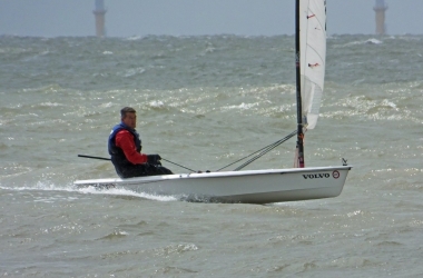 Ken Potts sails to victory