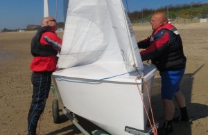 Dave and Jerry rigging their GP14
