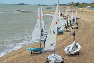 Some of the competitors getting rigged on the beach