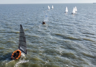 The fleet heads out to the Lilley Farm buoy