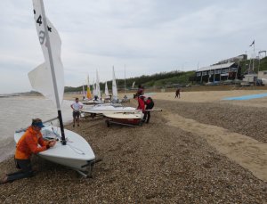 Getting ready on the beach for the Ken Potts Trophy Race