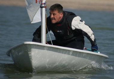 Ken Potts takes his Laser into first place in the Autumn Series