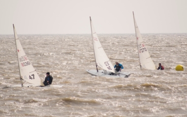 "I saw three ships" - Ken Potts, Andy Dunnett, and Rob Lockett arrive at the Kingscliff buoy together